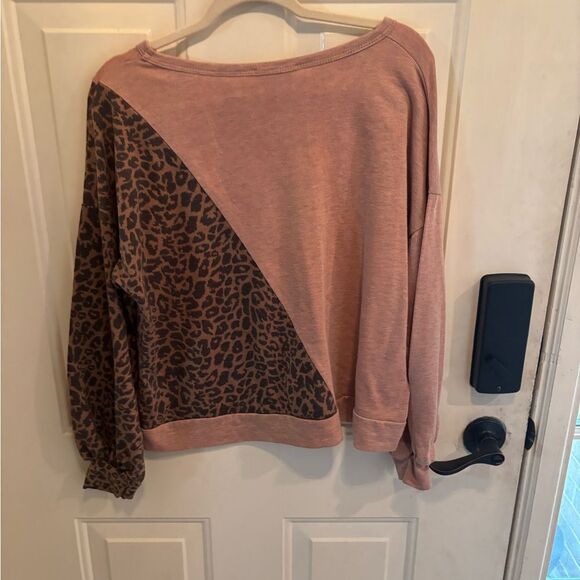Anthropologie Fantastic Fawn Leopard Soft Pink Top - Picture 4 of 4